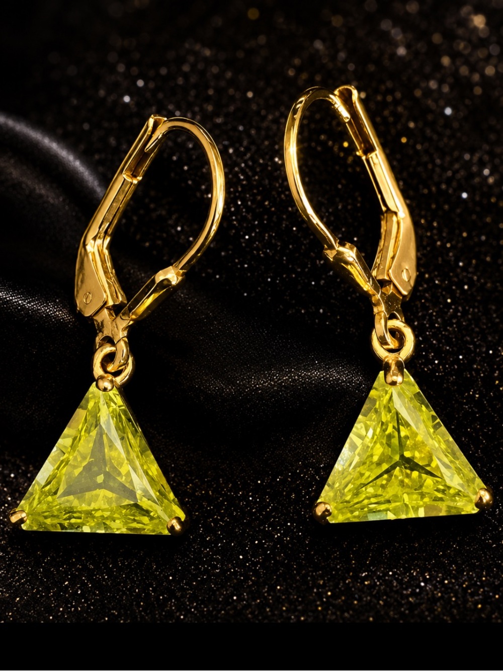Suzanne Somers Vintage Green Trilliant cut leverback dangle CZ earrings Gold HSN